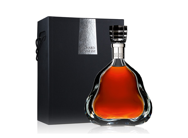 廊坊收购轩尼诗李察XO回收Hennessy洋酒干邑白兰地700ml