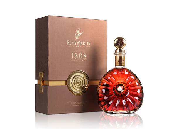 廊坊回收人头马1898（RémyMartin Vintage）优质香槟区干邑白兰地洋酒