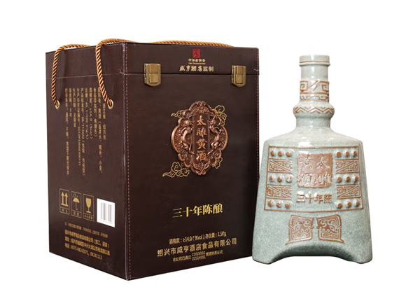 廊坊咸亨酒店太雕黄酒回收太雕三十年陈酿绍兴黄酒1.5kg礼盒装